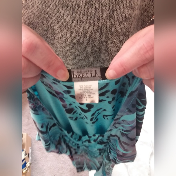 Pretty Woman top - Picture 2 of 3